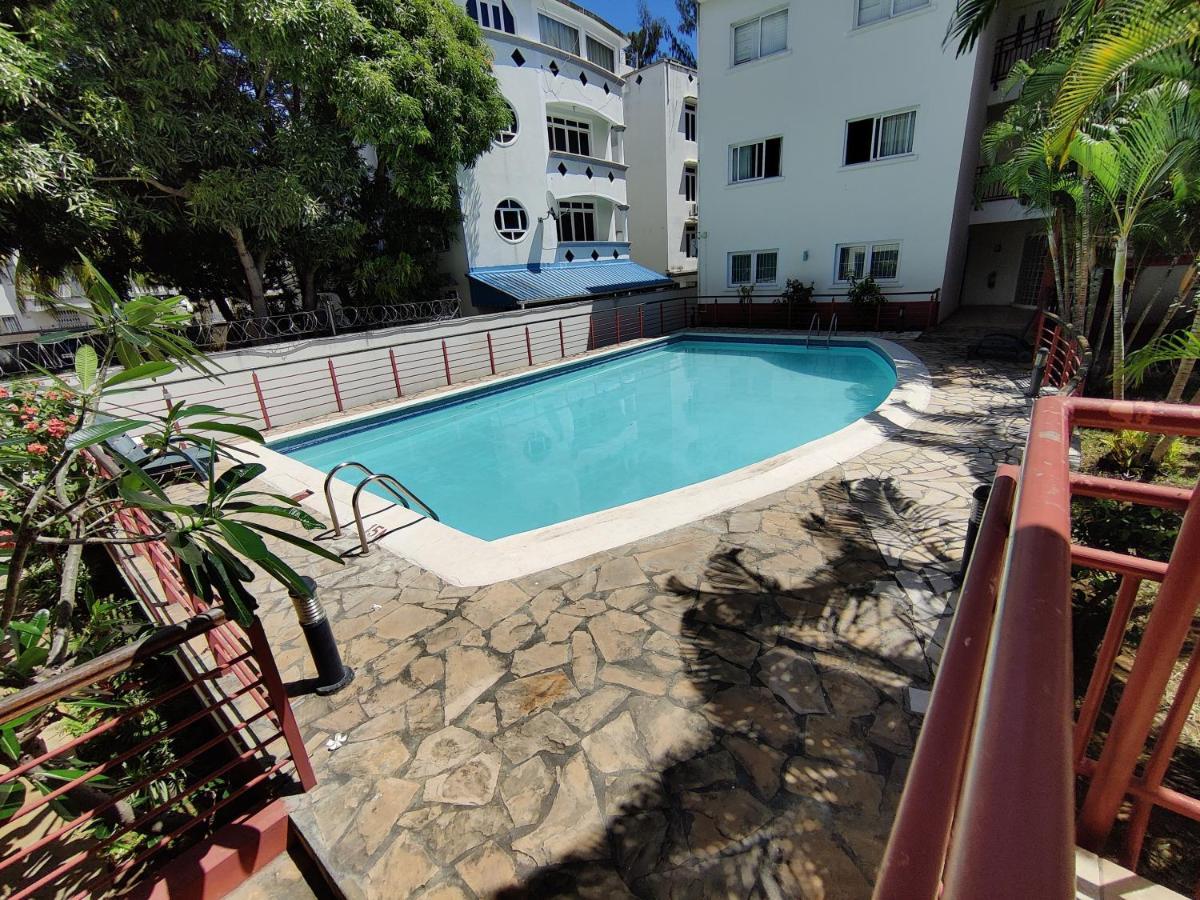 Ashiana Oceanside Apartment Flic-en-Flacq Exteriör bild